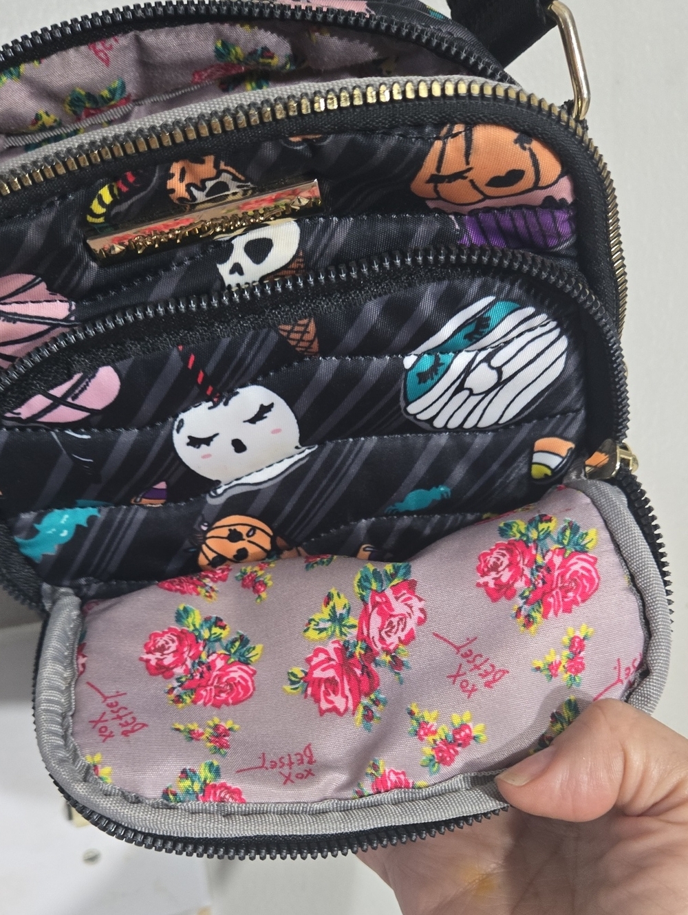 Betsey Johnson Halloween Treats Quilted Nylon Crossbody Bag Spooky Playful EUC - Picture 6 of 8